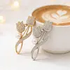 Broche de tulipa de diamante completo corpete de flor feminina outono e inverno casaco casaco pin terno acessórios lenço de seda fivela Pin Pin