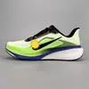 Los tenis para correr Pegasus 42, con una suela de amortiguación de aire de longitud completa, están diseñados tanto para hombres como para mujeres y están disponibles exclusivamente para ventas transfronterizas como calzado deportivo.