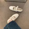 Temporada do Primeiro Encontro: Sapatilhas Femininas Vermelhas de Couro Macio Elástico Patchwork Bico Redondo Decote Baixo Estilo Ballet, Novo Modelo 2026, Sapatos Baixos Versáteis