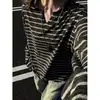Camiseta listrada de manga comprida com gola V preta e cinza para homens e mulheres, moletom de outono estilo folgado preguiçoso para casais, camiseta básica para usar por baixo no trabalho