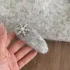 Grampo de Pelúcia Cinza Floco de Neve Presilha para Franja Presilha Lateral Doce Atmosfera de Outono e Inverno Pequeno Clip de Neve