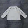 Europeu e Americano Retro Wear Estampa Inglesa Outono e Inverno Novo Branco Nicho Versátil Manga Longa Gola Redonda Camiseta Y2K
