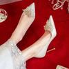 Zapatos de boda, zapatos de novia, dama de honor, nuevos tacones de aguja rojos, verano, para mujer, pies no cansados, tostados, ropa china Xiuhe, zapatos de una sola capa