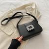 Bolso de Axila para Mujer 2024 Nueva Llegada Portátil para Traslado Sencillo de Hombro Cruzado Casual con Textura Estilo Occidental Bolso Media Luna