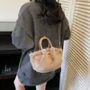Bolso de felpa de otoño e invierno para mujer, nuevo y elegante bolso tote esponjoso 2026, bolso cruzado versátil para el día a día