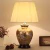 Luminária de Mesa Quarto Luminária de Cabeceira Sala de Estar Retro Americano Nova Chinoiserie Europeu Pastoral Quente Casamento Vermelho Cerâmica Luminária de Mesa