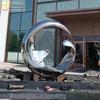 Produção de escultura grande de aço inoxidável anel de espelho abstrato semicírculo metal oco departamento de vendas externo decoração de paisagem