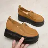 Mocassins de sola grossa para aumentar a altura para mulheres, estilo de verão para pessoas baixinhas, sapatos preguiçosos de calçar, sapatos únicos retrô, modelo novo atacado