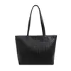 Bolso de Hombro Individual Tejido de Nicho Coreano Bolso Tote de Gran Capacidad Nuevo para Mujer Moda de Alta Gama Versátil Bolso para el Día a Día