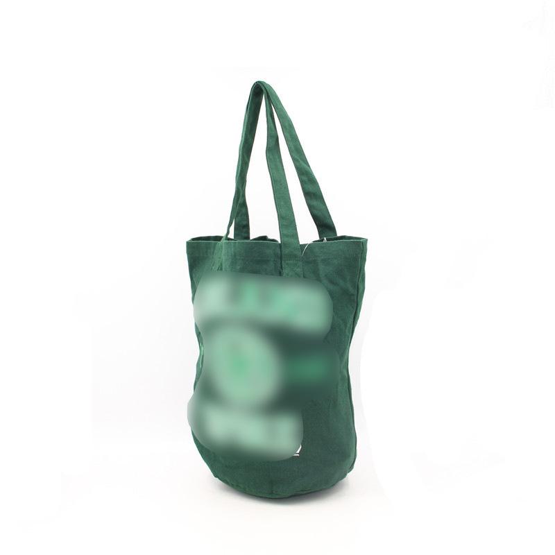 4697632028_613640071