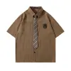 Camisa de Manga Corta a Rayas para Hombre, Verano Casual Estilo Callejero Versátil Estilo Universitario con Decoración de Bolsillo y Cuello Campana