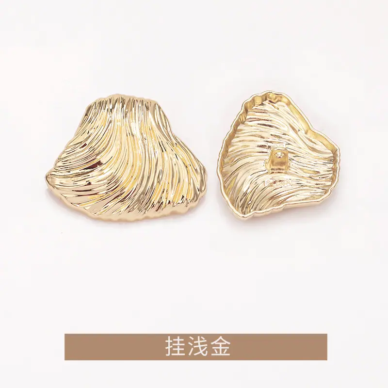K23A5421 拷贝挂浅金.jpg