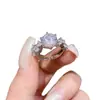 Anillo Popular Serie La Daisy de Lo, Nuevo Anillo con Incrustaciones de Diamantes de Cristal Amarillo con un Toque de Alta Gama, Lujo Ligero y Diseño Versátil