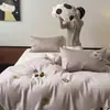 Conjunto de Quatro Peças 100% Algodão de Fibra Longa com Bordado de Gato Estilo Ins para Crianças, Capa de Edredom Roxa, Lençol de Cima, Roupa de Cama