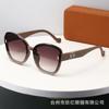 2025 Nuevas Gafas de Sol para Mujer Estilo Vintage Ojo de Gato Montura Grande Lujo Ligero Moda TikTok Caperucita Roja Celebridad de Internet Gafas de Sol Ultravioleta
