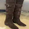 Botas western cowboy longas de bico fino estilo francês de salto baixo para mulheres, novas botas de cano alto empilhadas 2026