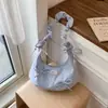 Bolsa de Axila Estilo Coreano de Nicho Nova Primavera Bolsa de Mão Plissada com Laço para Mulheres Bolsa Nuvem de Ombro Único