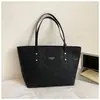 Moda Europeia e Americana Bolsas de Grande Capacidade para Mulheres 2026 Nova Moda Casual Bolsa de Ombro para Trabalho e Deslocamento Bolsa Tote de Mão