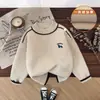 Suéter infantil con forro polar, todo de polar, estilo nuevo para bebé 2026, engrosado, capa base para niños, ropa interior, niños medianos y mayores, moderno de invierno