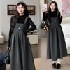 Conjunto de Maternidad Otoño Invierno Nuevo Mono Gris Oscuro + Camiseta Base Amigable con la Piel Falda Larga de Corte A Ropa Exterior Holgada para Ocultar el Vientre Adelgazante