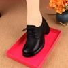 Nuevos Zapatos Planos de Cuero Suave con Tacón Grueso para Mujer Moda Otoño 2025 Versátiles para Mamá con Cordones Puntiagudos Redondos Suela Suave Mocasines para Mujer