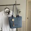 Bolso de mano para mujer transfronterizo 2026 nuevo y elegante bolso de hombro, bolso cruzado tipo cubo de moda versátil