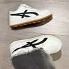 Zapatillas deportivas casuales únicas y versátiles para estudiantes, nuevo modelo de otoño 2026, zapatos blancos con plataforma, suelas gruesas y diseño que aumenta la altura