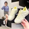 Zapatos de papá para mujer, nuevo modelo de verano 2026, versátiles, de suela blanda, ligeros, antideslizantes, de malla transpirable, casuales, deportivos