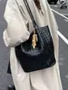 Bolsa Grande de Textura Trançada de Alta Qualidade para Mulheres 2025 Nova Moda Bolsa Grande de Grande Capacidade para o Dia a Dia Bolsa Tote Versátil