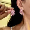 Aretes de Flor Rosa para Mujer, Lujo Accesible, Aretes de Diseño de Nicho de Gama Alta, Aretes Elegantes Exagerados, Nueva Moda