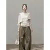 JOMI STUDIO Camiseta feminina estilo francês bege claro ombro a ombro manga curta, conjunto de duas peças com top tipo echarpe slim fit verão 2026