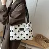 Bolsa Casual Grande Capacidade de Bolinhas Feminina 2026 Nova Leve Versátil para o Dia a Dia Bolsa de Ombro Único em Lona Bolsa Tote Color Block