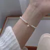 Pulsera Redonda de Perlas de Lunares con Cierre de Resorte Simple y Lujoso, Accesorio Hecho a Mano, Nuevo Modelo 2024