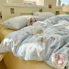 Nuevo Juego de Cuatro Piezas de Gasa Doble Capa Jacquard con Sensación de Nube para Dormitorio de Estudiantes Ropa de Cama Sábana Funda Nórdica Funda de Almohada Pieza Individual