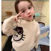 Suéter de Tricô Feminino 26 Outono Novo Estilo Coreano Desenho Animado Gato KT Manga Longa Suéter Macio de Mohair Amigo da Pele Tendência