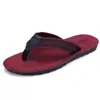 Chinelos para Homens, Sapatos de Praia para o Verão, Sandálias Antiderrapantes Macias para Uso Externo 2025, Modernas, Leves e Confortáveis
