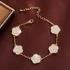 Pulseira Brilhante Flor de Cinco Folhas Estilo Coreano de Luxo Leve para Mulheres, Versátil e Fashion, Item Quente Transfronteiriço, Perfeita para Embelezamento do Dia a Dia