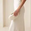2026 Nova Bolsa Transversal de Ombro Único Europeia e Americana Formato Irregular Bolsa de Concha Acrílica Elegante Bolsa de Embreagem para Casamento e Banquete