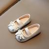 Sapatos de Couro para Meninas 2026 Outono Novo Estilo Moda para Bebês Versátil Lantejoula Sapatos Individuais Infantis Macios com Solado Sapatos de Princesa Tendência
