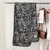 2025 Nuevo Otoño e Invierno Estampado de Leopardo Imitación Cachemir Versión Estrecha Bufanda Versátil de Gama Alta Engrosada Estilo Coreano Lujo Accesible Bufanda Cálida