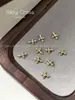 Nuevos accesorios de aleación para uñas con cruz incrustada de pequeños diamantes, mini decoraciones metálicas punk para uñas mixtas al por mayor