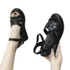 Sandálias Rasteirinhas de Moda Casual para Mulheres 2026 Novo Estilo Plataforma Sola Grossa Sapatos Romanos Leves Sola Macia Sandálias de Verão Femininas