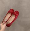 Elegantes Zapatos Planos de Noche Estilo Francés Pequeños Rojos Zapatos Individuales Zapatos de Mujer 2025 Primavera y Otoño Suela Blanda Zapatos de Ballet Plateados