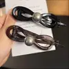 Pinza para el Cabello Retorcida de Perlas para Mujer, Accesorio para el Cabello de Alta Gama para Recogidos en la Parte Trasera de la Cabeza, Adecuado para Cabello Fino, Pinza de Garra, Pinza de Tiburón, Accesorio para el Cabello de Pasador