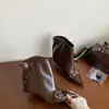 Botas de tornozelo bico fino estilo francês com salto agulha para mulheres, calças pantalona pretas de corte justo, novas botas outono e inverno 2026, botas de salto alto que emagrecem