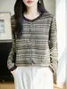 Cárdigan de punto Fair Isle para mujer de principios de otoño, con un estilo nórdico retro, patrón jacquard, corte holgado, hombros caídos y un diseño suave y cómodo de un solo botón.