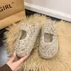 Chinelos fofos, confortáveis e minimalistas para mulheres, perfeitos para usar ao ar livre, com solas grossas, design moderno e versáteis para o outono e inverno de 2026, oferecendo um visual estiloso e casual com altura adicional.
