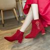 Sapatos de casamento femininos 2021 novas botas de casamento de inverno salto grosso zíper lateral pontudo sapatos de noiva botas vermelhas fabricantes atacado