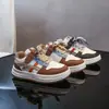 Moda Infantil Zapatos Blancos 2025 Otoño Nuevo Estilo Zapatillas de Malla Transpirables para Niñas Zapatos Casuales Antideslizantes para Niños