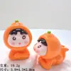 Dibujos Animados Frutas Tema Familia Shin-Chan Retrato Lindo Caja Ciega Accesorios DIY Resina Accesorios para Coche Venta al por Mayor